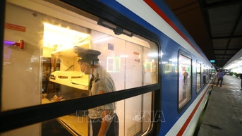 ឧស្សាហ​កម្ម​ផ្លូវ​ដែក​បាន​កំណត់​បើក​ផ្លូវ​អគ្គិសនី​ដើម្បី​បញ្ចប់​ការ​ផ្គត់​ផ្គង់​ថាមពល​ត្រឹម​ថ្ងៃ​ទី​១០ ខែ​វិច្ឆិកា