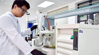 Cán bộ tài năng được hưởng phụ cấp tăng thêm 300% lương hàng tháng