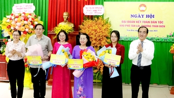 Nhiều hoạt động trong Ngày hội Đại đoàn kết toàn dân tộc khu phố Tân Lại