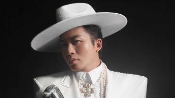 Tùng Dương bớt hoa mỹ