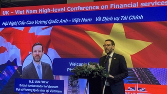 Thúc đẩy quan hệ hợp tác Việt Nam-Anh trong phát triển dịch vụ tài chính hiện đại