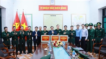 Thủ tướng Phạm Minh Chính thăm, động viên cán bộ, nhân dân xã biên giới Yên Khương, Thanh Hóa