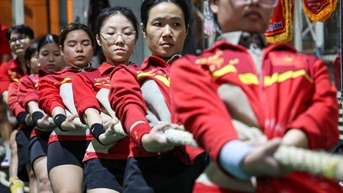 កីឡាទាញព្រ័ត្រវៀតណាម ហ្វឹកហាត់ទាំងយប់ទាំងថ្ងៃ ត្រៀមស៊ីហ្គេមលើកទី១