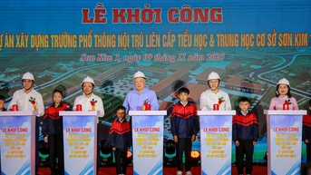 ពិធីបើកការដ្ឋានសាងសង់សាលាបណ្ដុះបណ្ដាលអន្តរកម្រិតចំនួន២ នៅតំបន់ព្រំដែន Ha Tinh