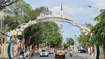 Đặc khu Phú Quốc yêu cầu tháo dỡ, di dời bảng quảng cáo rao vặt, mái che, hàng rào ra khỏi hành lang lộ giới