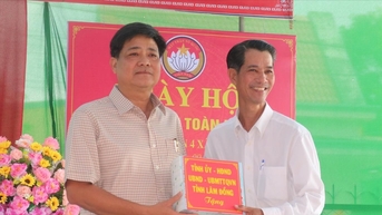 Ngày hội Đại đoàn kết toàn dân tộc ở thôn 4, xã Bắc Ruộng