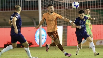 HAGL thoát đáy bảng trước khi V-League tạm nghỉ