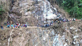 Lao Cai ខិតខំស្តារហេដ្ឋារចនាសម្ព័ន្ធ និងស្ថិរភាពផលិតកម្ម