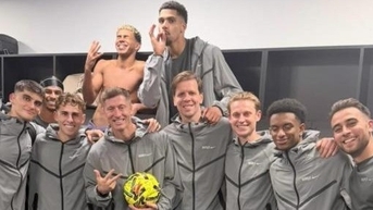 Lewandowski định đoạt Barca, Hansi Flick gặp gấp sếp bự xin giữ lại