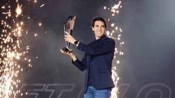 Kaka và Figo vinh danh nhà vô địch FC Pro Festival 2025