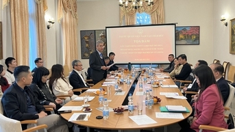 Trí thức, doanh nhân, kiều bào Việt Nam tại Đức đóng góp ý kiến dự thảo văn kiện Đại hội XIV của Đảng