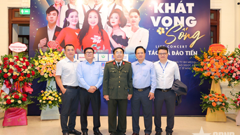 រាត្រីតន្ត្រី "សេចក្តីប្រាថ្នាចង់រស់នៅមុនយុគសម័យថ្មី" ដោយវរសេនីយឯកតន្ត្រីករ Dao Tien