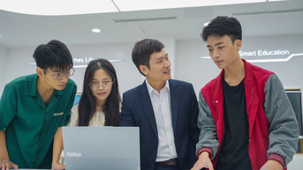 60 lần "thử - sai" và hành trình đưa tên Việt lên tạp chí AI hàng đầu thế giới