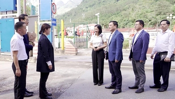 គណៈប្រតិភូនាយកដ្ឋានឧស្សាហកម្ម និងពាណិជ្ជកម្ម Tuyen Quang រំពឹងថានឹងជួបពិភាក្សាជាមួយគណៈប្រតិភូនាយកដ្ឋានពាណិជ្ជកម្មស្រុក Van Son ខេត្ត Yunnan (ចិន)។