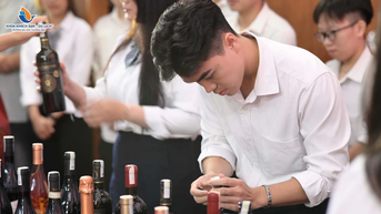 Trường đại học phải thiết kế lại chương trình đào tạo