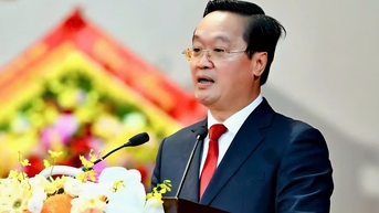 លោក Nguyen Duc Trung កាន់តំណែងជាលេខារងគណៈកម្មាធិការបក្សទីក្រុងហាណូយ។