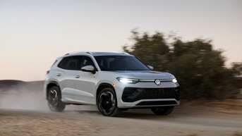 ការជួលរថយន្តថ្មី 11/2025: Volvo XC60, Lexus GX, 4Runner