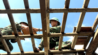 កម្លាំងយោធភូមិភាគទី៥ ខិតខំជួយប្រជាពលរដ្ឋ ទប់ទល់នឹងគ្រោះធម្មជាតិជាបន្តបន្ទាប់៖ រៀបចំផែនការជួយប្រជាពលរដ្ឋយ៉ាងសកម្ម