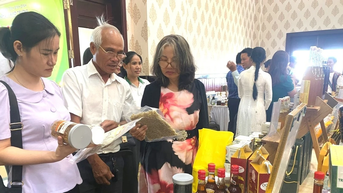 ការលើកកម្ពស់តម្លៃនៃផលិតផលសមុទ្រដែលទាក់ទងនឹងកម្មវិធី OCOP