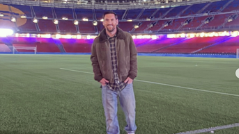 Messi មកលេង Nou Camp ដោយមិននឹកស្មានដល់ អ្នកគាំទ្រ Barcelona រំភើបចិត្តចំពោះការត្រឡប់មកវិញរបស់គាត់។