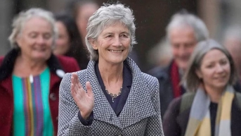 Điện mừng Tổng thống Ai-len