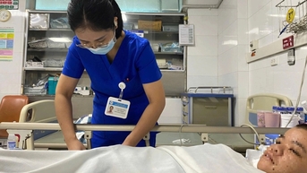 3 giờ giăng lưới ngăn máu đông trôi từ chân lên phổi giữ mạng cô gái