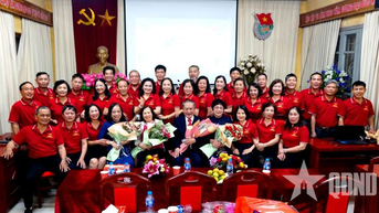 វគ្គសិក្សាដែលមិនអាចបំភ្លេចបាន និងមិត្តភាពរវាងគ្រូ និងសិស្សថ្នាក់ទី១០C