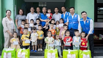 Thành phố Hồ Chí Minh hỗ trợ Huế 20 tỷ đồng khắc phục hậu quả mưa lũ