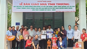 Trọn một tấm lòng để 'đồng bào ai cũng có cơm ăn áo mặc, ai cũng được học hành'