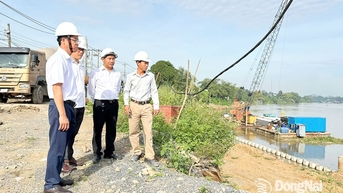 ភ្លៀង​ធ្លាក់​ខ្លាំង​ប៉ះ​ពាល់​ដល់​ការ​រីក​ចម្រើន​នៃ​គម្រោង​សាងសង់​ទំនប់​ទឹក​ទន្លេ Dong Nai