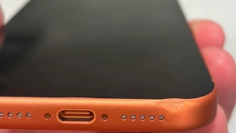 iPhone 17 Pro bị chê nhanh xuống cấp dù được giữ gìn kỹ lưỡng