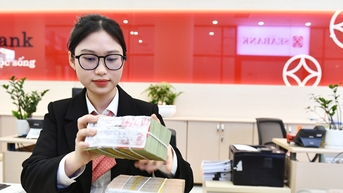 Lãi suất ngân hàng hôm nay 12/11/2025: Kỳ hạn dưới 6 tháng lên cao nhất năm