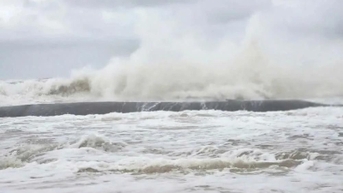 Biển Đông dự báo còn xuất hiện 1-2 cơn bão nguy hiểm