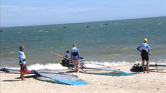 តំបន់ឆ្នេរ Lam Dong ចូលដល់រដូវភ្ជុំបិណ្ឌ ដើម្បីស្វាគមន៍ភ្ញៀវរដូវរងា