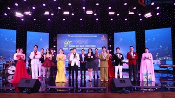 មុខ​១០​បាន​ឈាន​ចូល​វគ្គ​ផ្តាច់​ព្រ័ត្រ​នៃ​ការ​ប្រលង​ “សំឡេង​ល្អ​បំផុត​នៅ​វិទ្យុ និង​ទូរទស្សន៍ Quang Ninh 2025”