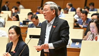 ប្រតិភូ​បាន​ស្នើ​ឲ្យ​អ្នក​ទោស​បញ្ជូន​ប្រាក់​ឈ្នួល​ពី​ការងារ​ពន្ធនាគារ​ត្រឡប់​មក​ផ្ទះ​វិញ​ដើម្បី​ជួយ​គ្រួសារ។