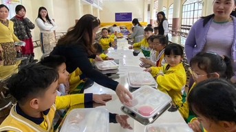 ឧប្បត្តិហេតុ​អាហារ​កខ្វក់​នៅ​សាលា​ក្នុង​ទីក្រុង Lam Dong៖ ផ្ទះបាយ​ឡើង​ជិះ​បើក​ឡើង​វិញ