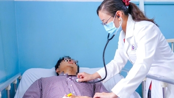 Vụ ngộ độc khi ăn bánh mì ở TP.HCM: 7 ngày 299 người nhập viện