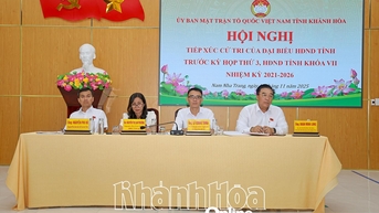 គណៈប្រតិភូក្រុមប្រឹក្សាប្រជាជនខេត្តជួបអ្នកបោះឆ្នោតសង្កាត់ Nam Nha Trang