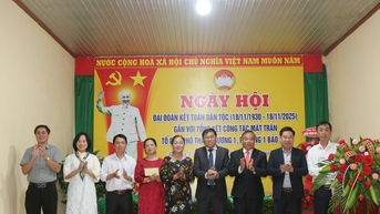 Phó Chủ tịch UBND tỉnh Lâm Đồng Võ Ngọc Hiệp dự Ngày hội Đại đoàn kết toàn dân tộc phường 1 Bảo Lộc