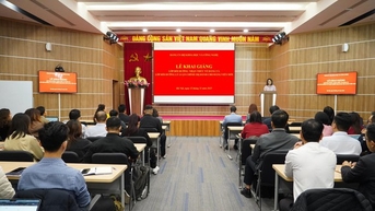 Khai giảng Lớp bồi dưỡng nhận thức về Đảng và lý luận chính trị dành cho đảng viên mới năm 2025