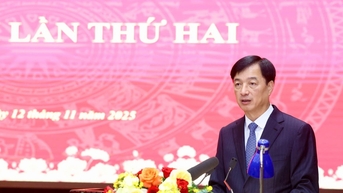 អនុវត្តដំណើរការលើកកំពស់តួនាទីប្រធានក្រុមប្រឹក្សាប្រជាជន និងជាប្រធានគណៈកម្មាធិការប្រជាជនទីក្រុងហាណូយ