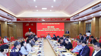 Giữ nghiêm kỷ luật, tạo cơ sở chính trị, pháp lý cho việc phòng chống tham nhũng