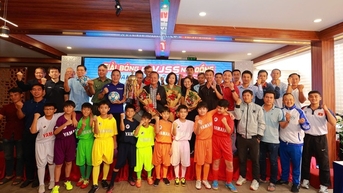 Một giải bóng đá quy mô lớn dành cho học sinh tiểu học được tổ chức tại Cần Thơ