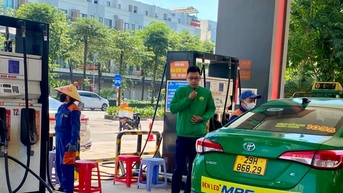 Ngày mai, dự báo giá xăng tiếp tục giảm nhẹ