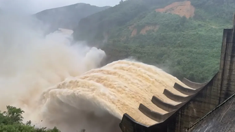 Ứng phó đợt mưa lớn, Huế đồng loạt điều tiết nước các hồ thủy điện