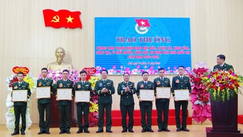 ការសរសើរ "មុខវ័យក្មេងលេចធ្លោ - មុខវ័យក្មេងសន្យា"