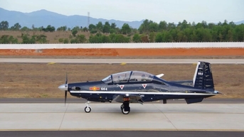 អស់រយៈពេលកន្លះសតវត្សមកហើយ កងវរសេនាធំទ័ពអាកាសទី ៩២០ បានហ្វឹកហាត់ជិត ៩០០...