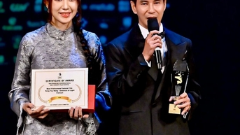 លី ហៃ បានឈ្នះពានរង្វាន់ "ពីរដង" នៅសហរដ្ឋអាមេរិក