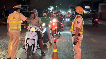 1 tháng, xử phạt hơn 15.700 trường hợp vi phạm nồng độ cồn